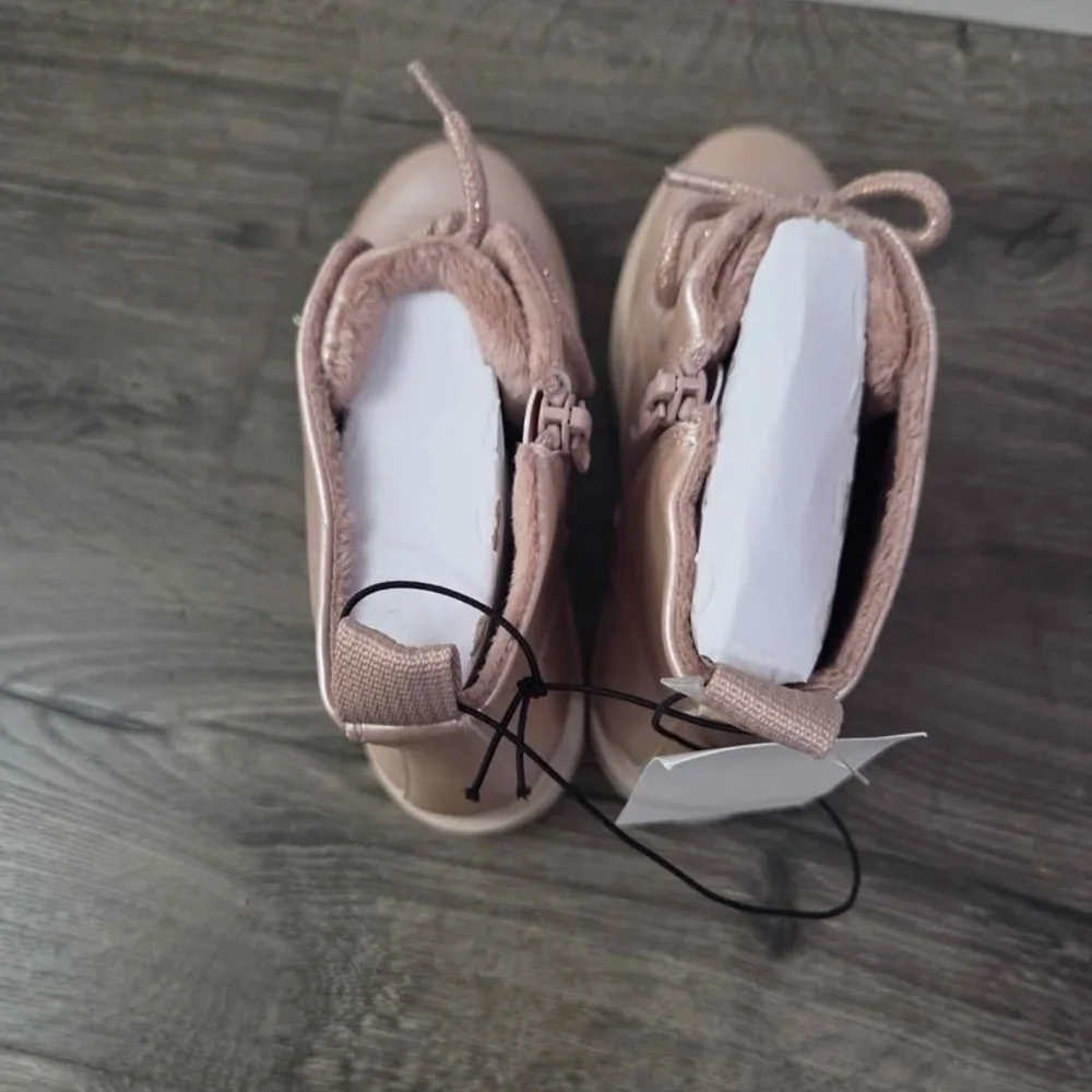 H&M Girls Pink Lace-Up Boots Size 1 NWT